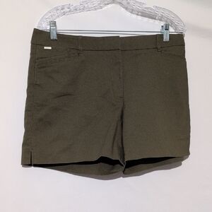 The 5" Short Olive Green Bermuda Shorts - Size 10 - Classic Fit